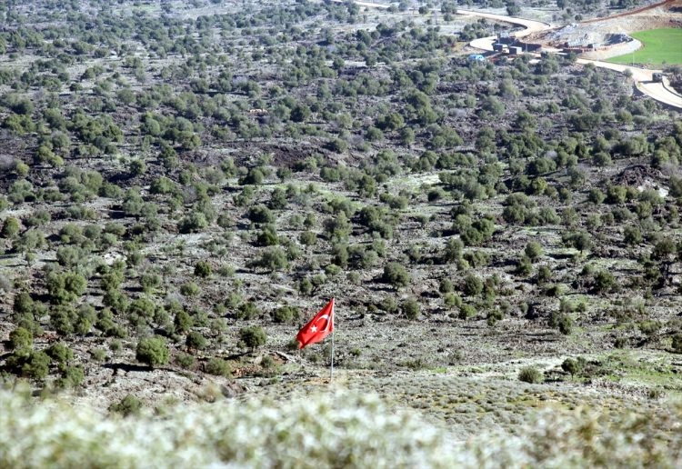 PKK/YPG tüm köylere tüneller kazıp, yoldan geçenden vergi almış 11