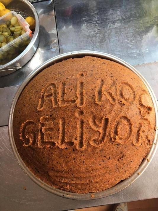 "Ali Koç geliyor" çılgınlığı sınırları zorluyor 23