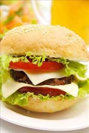 Çocuklar için en tehlikeli 30 yiyecek 12