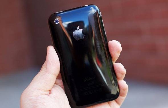 iPhone sahiplerine kötü haber: Apple bu modellerin fişini çekiyor 12