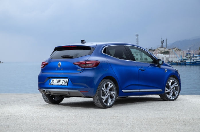 2020 Renault Clio'nun Türkiye fiyatı açıklandı! 10