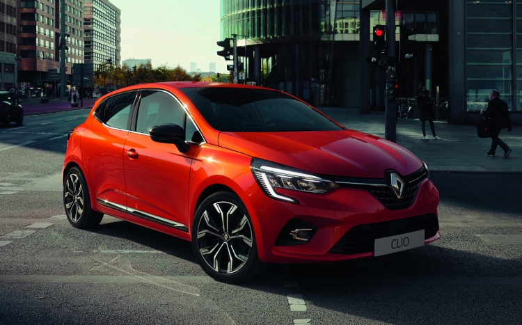 2020 Renault Clio'nun Türkiye fiyatı açıklandı! 24