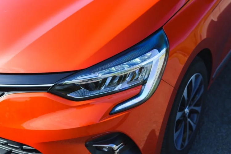 2020 Renault Clio'nun Türkiye fiyatı açıklandı! 32