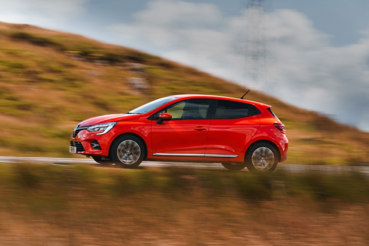 2020 Renault Clio'nun Türkiye fiyatı açıklandı! 37