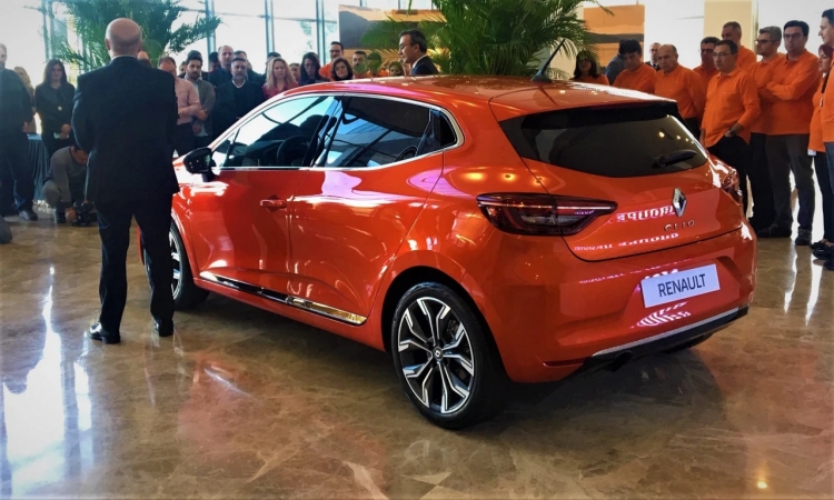 2020 Renault Clio'nun Türkiye fiyatı açıklandı! 38