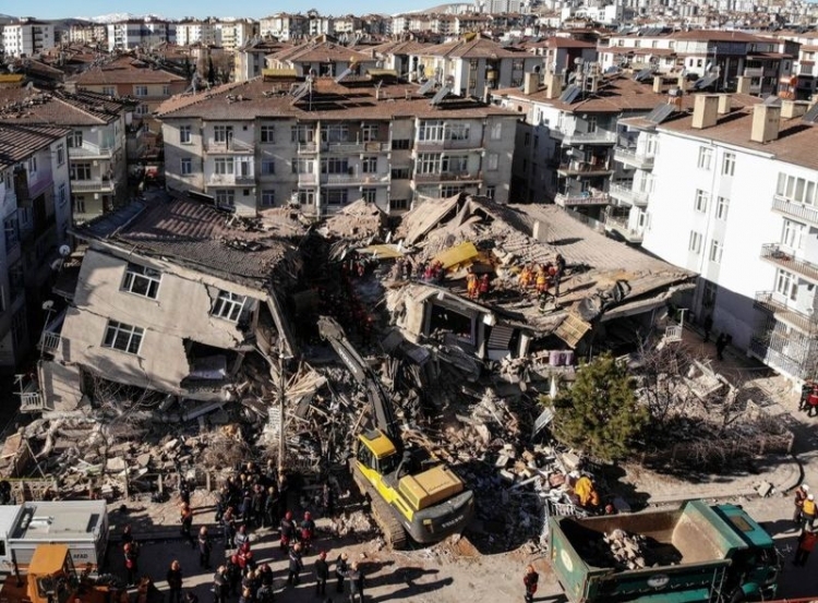 Türkiye'de son 100 yılda meydana gelen depremler 58