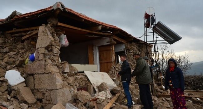 Türkiye'de son 100 yılda meydana gelen depremler 8