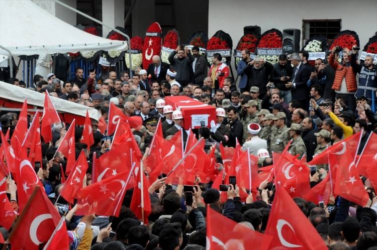 Türkiye İdlib şehitlerini uğurluyor 105