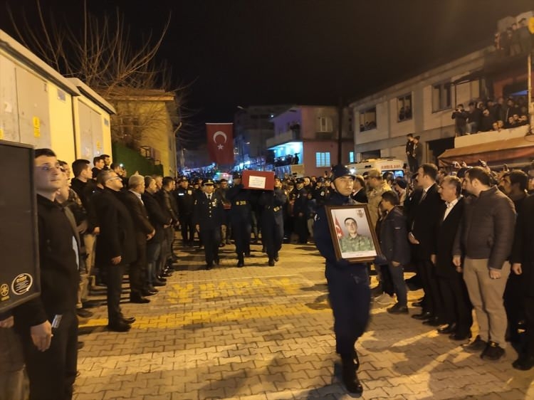 Türkiye İdlib şehitlerini uğurluyor 20