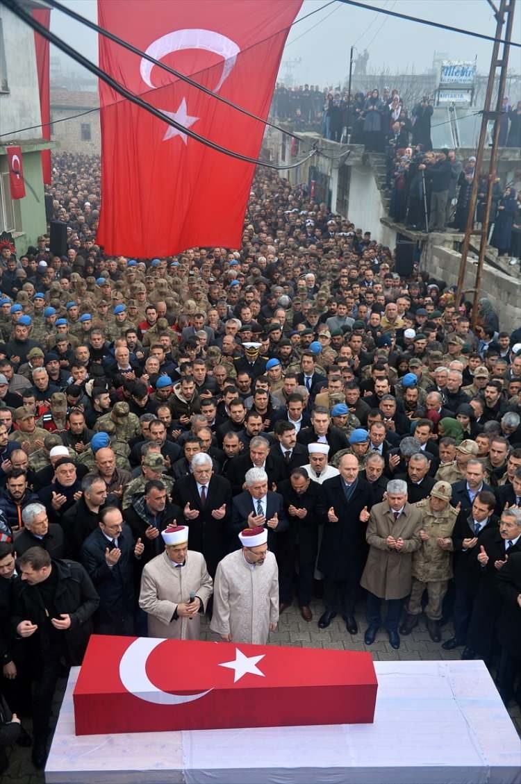 Türkiye İdlib şehitlerini uğurluyor 31