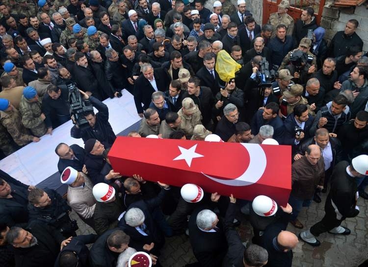 Türkiye İdlib şehitlerini uğurluyor 32