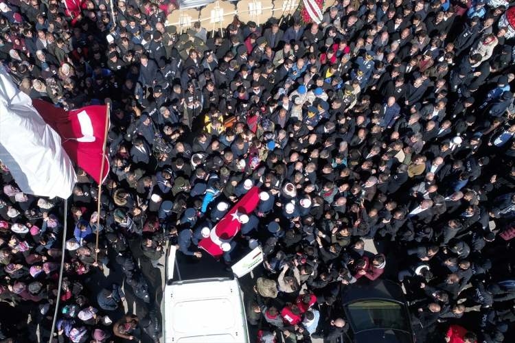 Türkiye İdlib şehitlerini uğurluyor 43