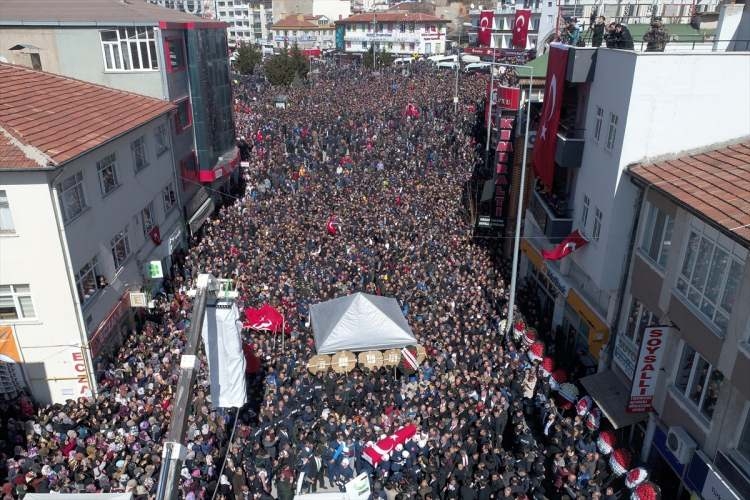 Türkiye İdlib şehitlerini uğurluyor 44