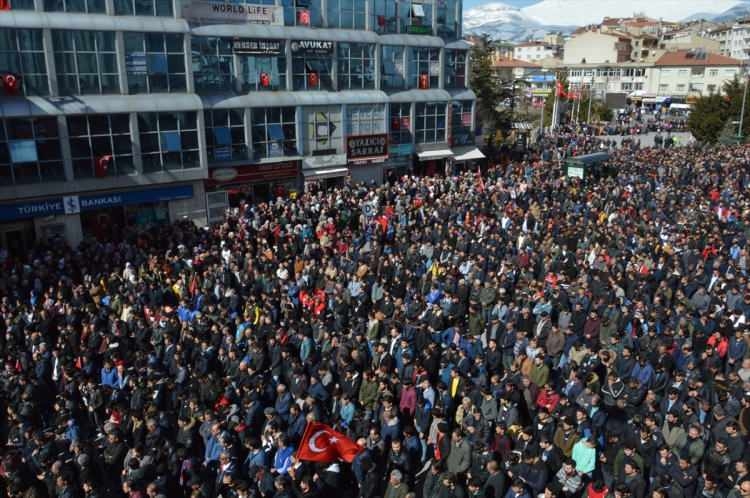 Türkiye İdlib şehitlerini uğurluyor 45