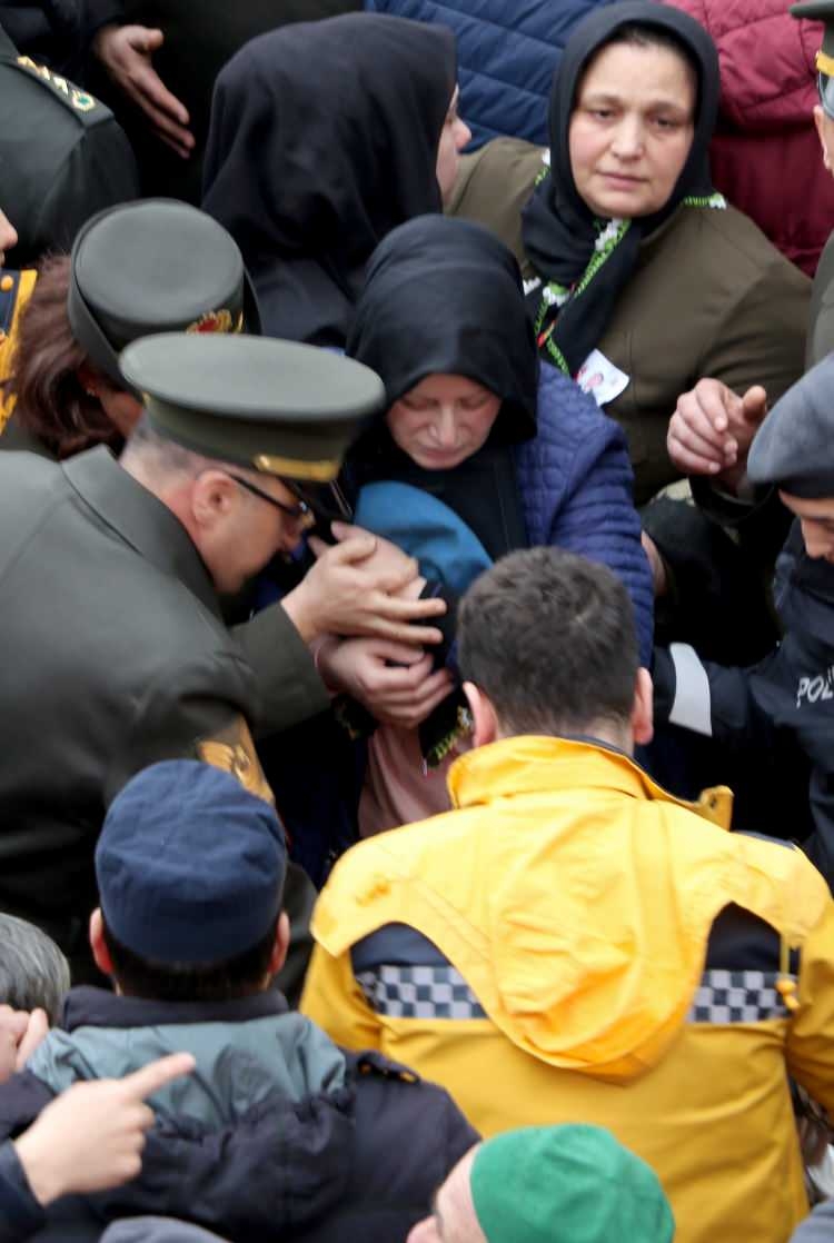Türkiye İdlib şehitlerini uğurluyor 53