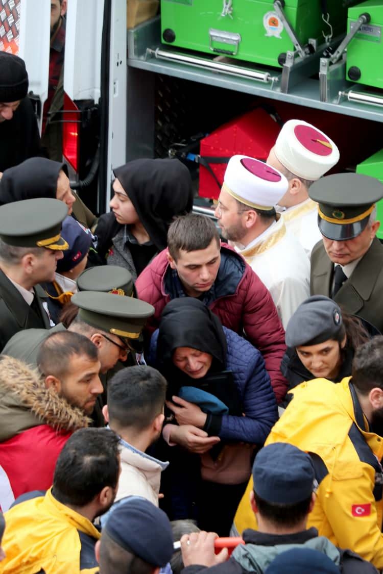 Türkiye İdlib şehitlerini uğurluyor 55