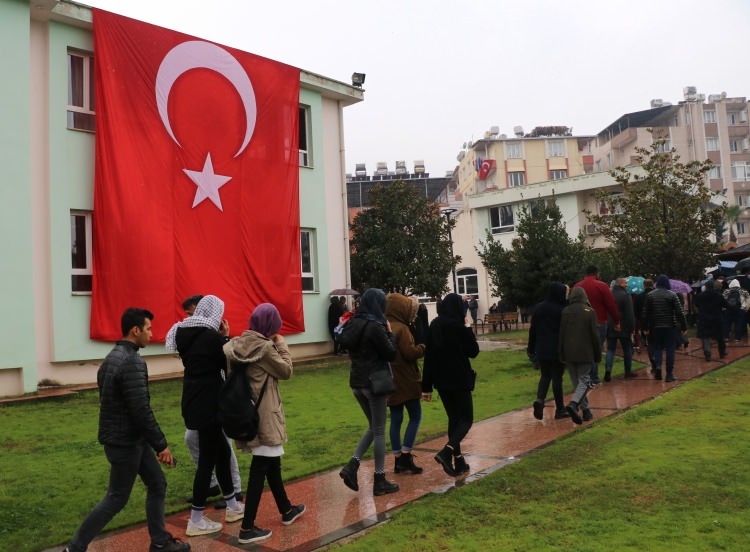 Türkiye İdlib şehitlerini uğurluyor 75