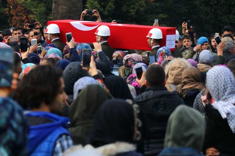 Türkiye İdlib şehitlerini uğurluyor 81