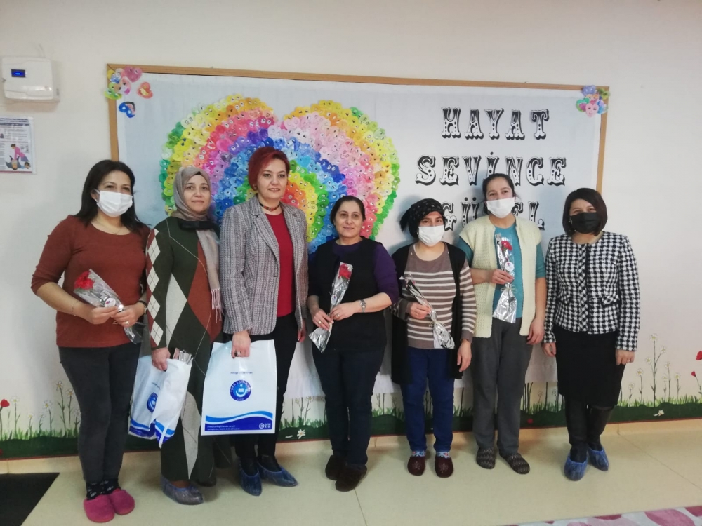 TES Ankara 3 No’lu Şube, 8 Mart'ta Okullarda Kadın Çalışanların Yan 18