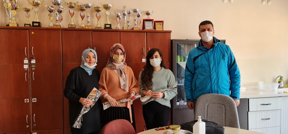 TES Ankara 3 No’lu Şube, 8 Mart'ta Okullarda Kadın Çalışanların Yan 19