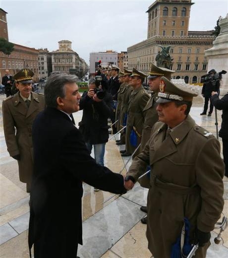Abdullah Gül  Meçhul Asker Anıtında 3