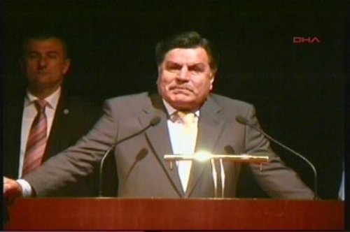 Haşim Kılıç'a yumurtalı protesto 1