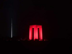 Çanakkale Şehitliği gece büyülüyor
