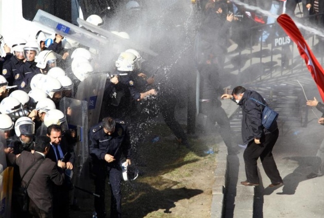 Ankara'da göstericilere polis müdahalesi 5