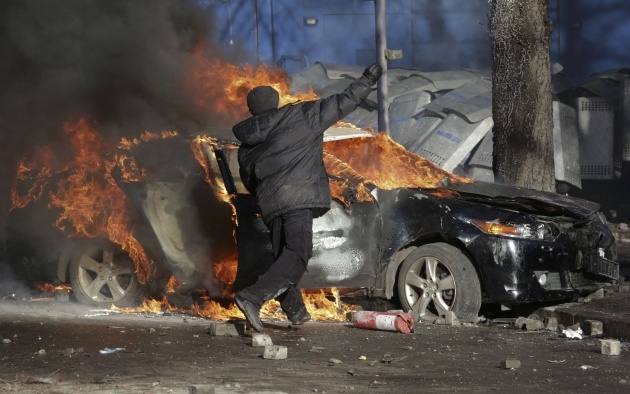 Ukrayna alev alev yanıyor! 19