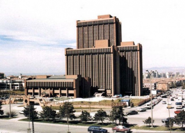 Paralel örgütün dinlediği ünlü isimler 16