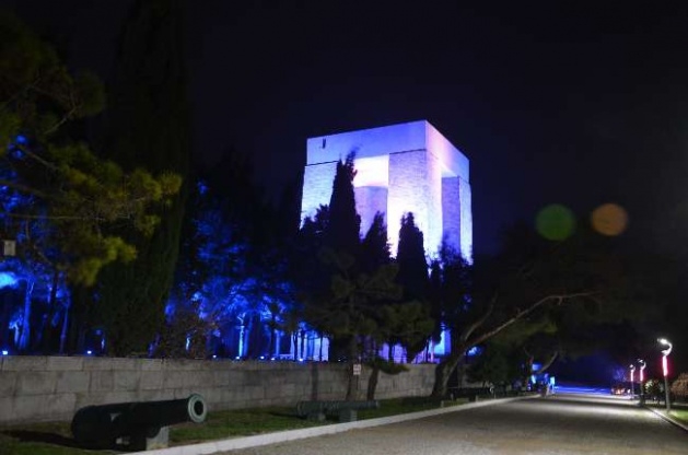 Çanakkale Şehitliği gece büyülüyor 3