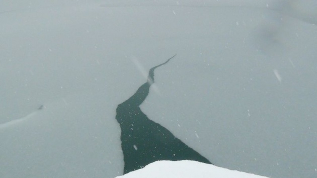Van Gölü buz tuttu, görenler şaşırdı! 22
