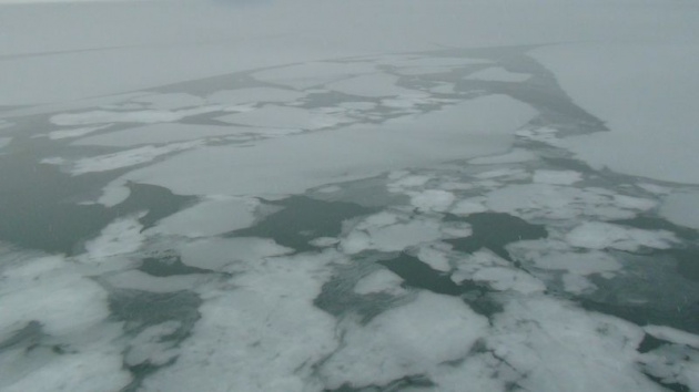 Van Gölü buz tuttu, görenler şaşırdı! 25
