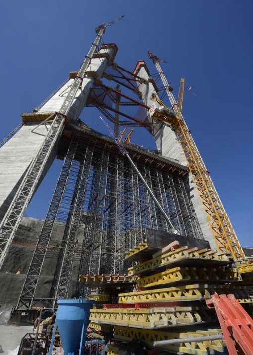 3. Boğaz Köprüsü'nün kuleleri eşitlendi 16