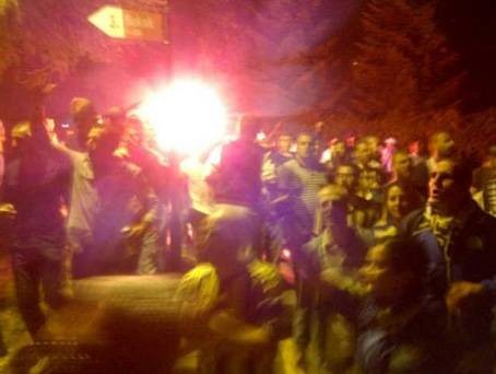 TARAFTARLAR ALEXİN EVİNE YÜRÜDÜ 1