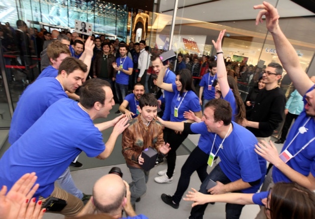 Apple Store, Türkiye'de açıldı 51