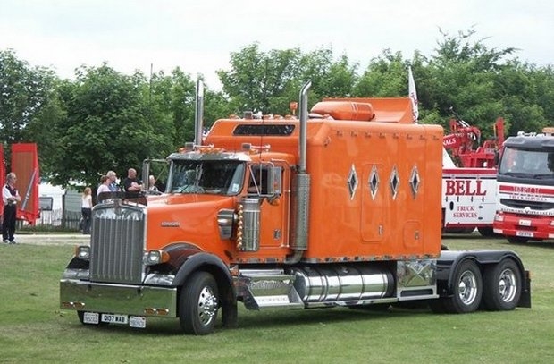 En değerli 50 otomobil markası 16