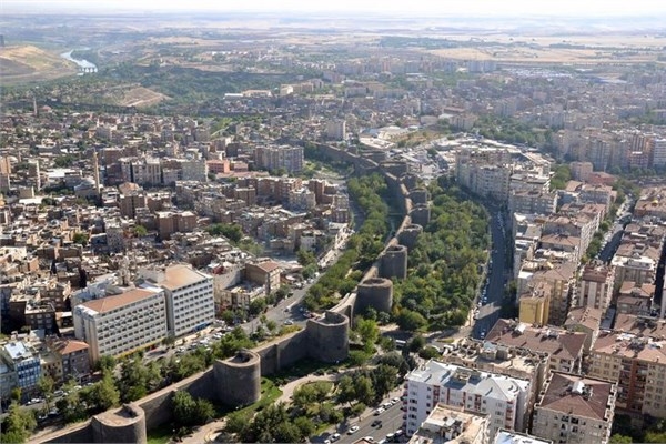 Türkiye'nin en mutlu ve en mutsuz illeri 16