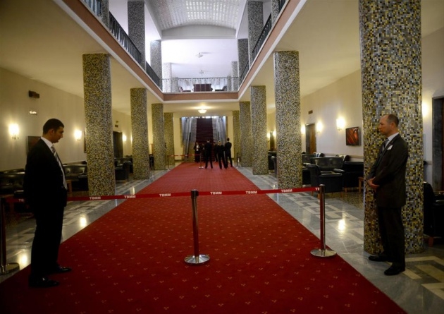 Meclis'te yumruk önlemi 6