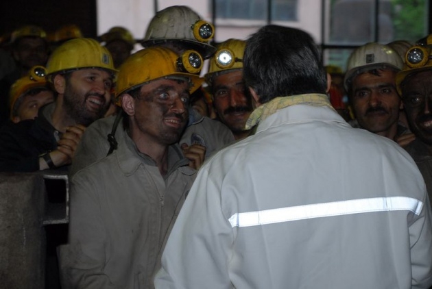 Gül'den madencilere sürpriz ziyaret 8