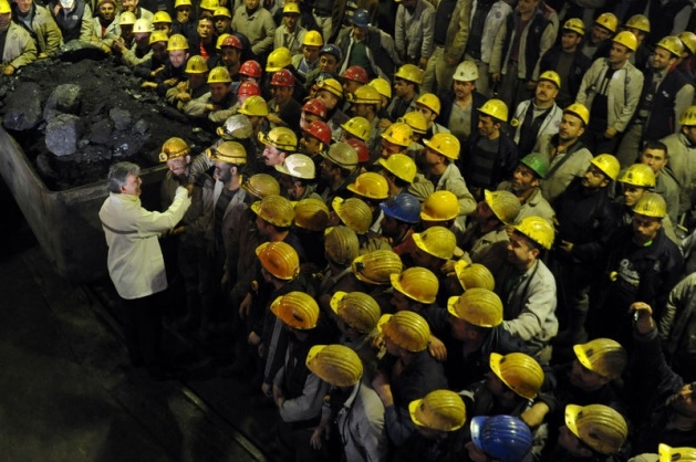 Gül'den madencilere sürpriz ziyaret 9