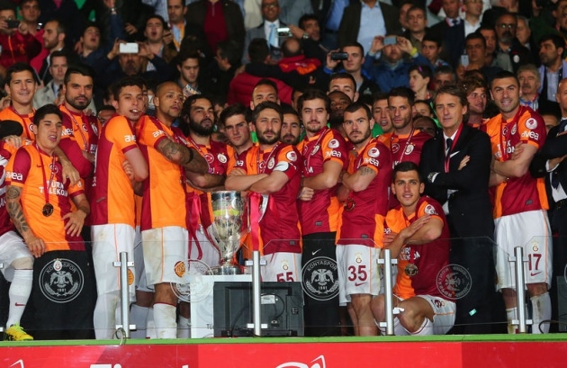 Galatasaray kupayı böyle kaldırdı 12