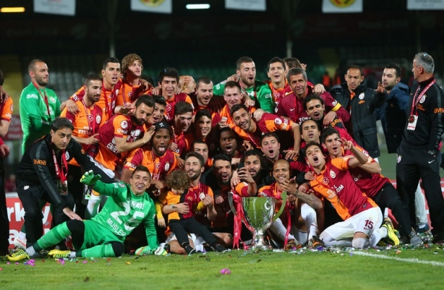 Galatasaray kupayı böyle kaldırdı 14