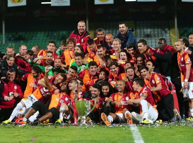 Galatasaray kupayı böyle kaldırdı 15