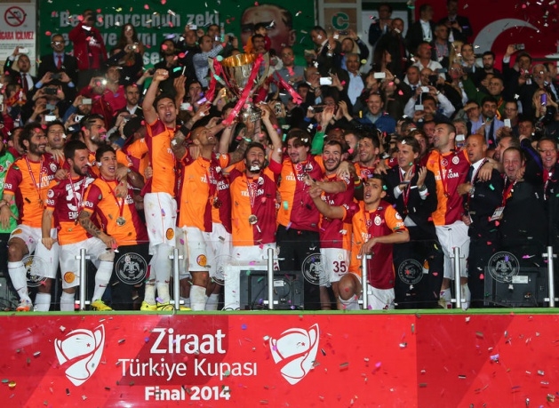 Galatasaray kupayı böyle kaldırdı 2