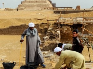 Mısır'da 3100 yıllık mezar bulundu