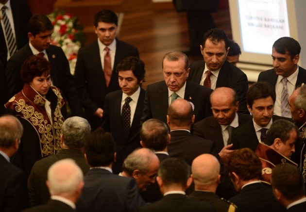 Erdoğan, Danıştay törenini terk etti 17