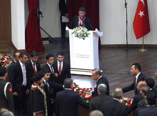 Erdoğan, Danıştay törenini terk etti 19