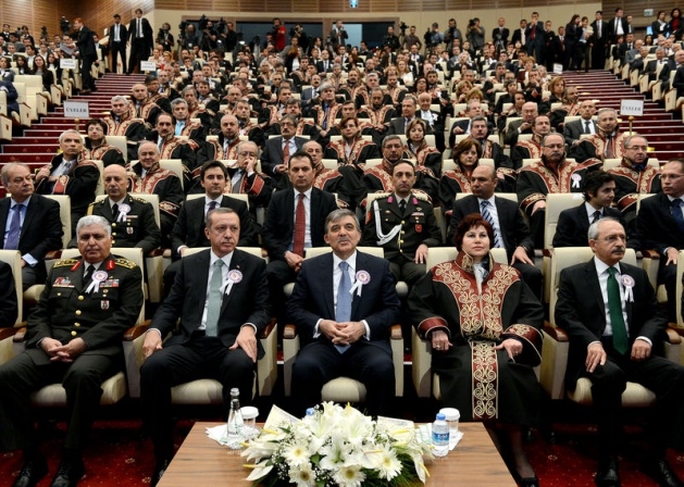 Erdoğan, Danıştay törenini terk etti 24