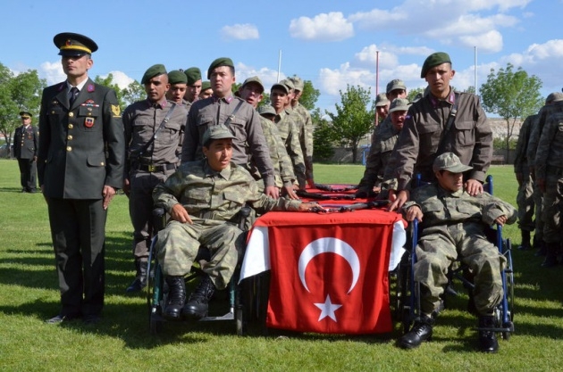 Engelliler askerlik heyecanı yaşadı 10